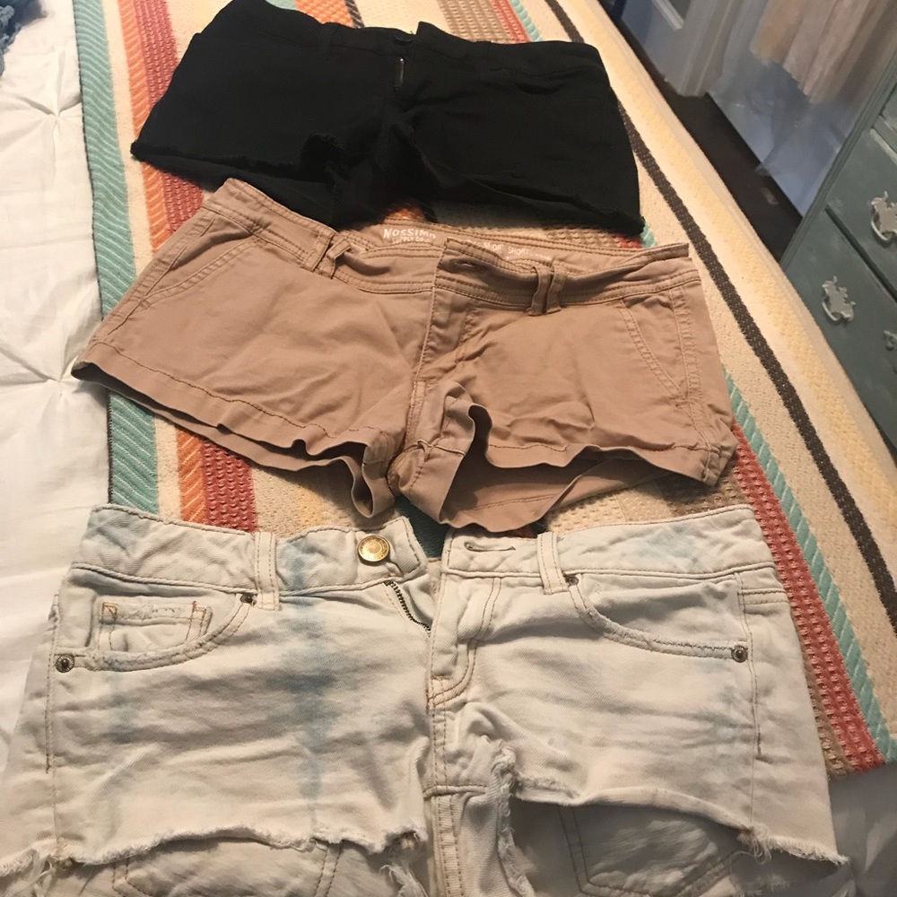 Shorts! Jean shorts, and dressy shorts great cond.